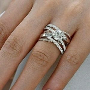 Kay Jewelers Jewelry - Beautiful Two Toned Ring Kay Jewelers Jewelry - Beautiful Two Toned Ring